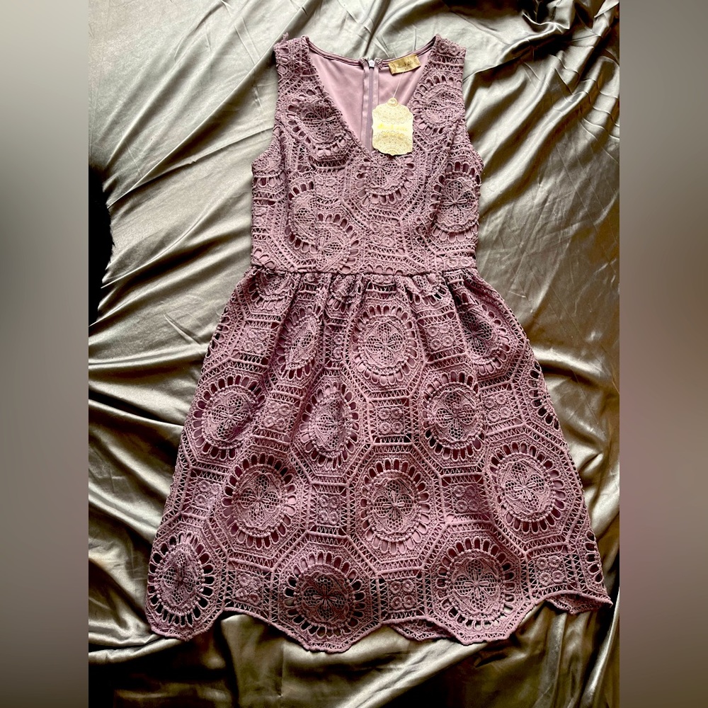 Purple tea party dress ( ◠‿◠ )